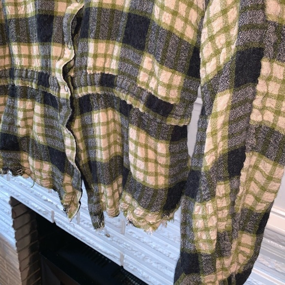 We the Free FP Green Black Plaid Button Down Top Cinch Accents Size Small - Picture 5 of 6